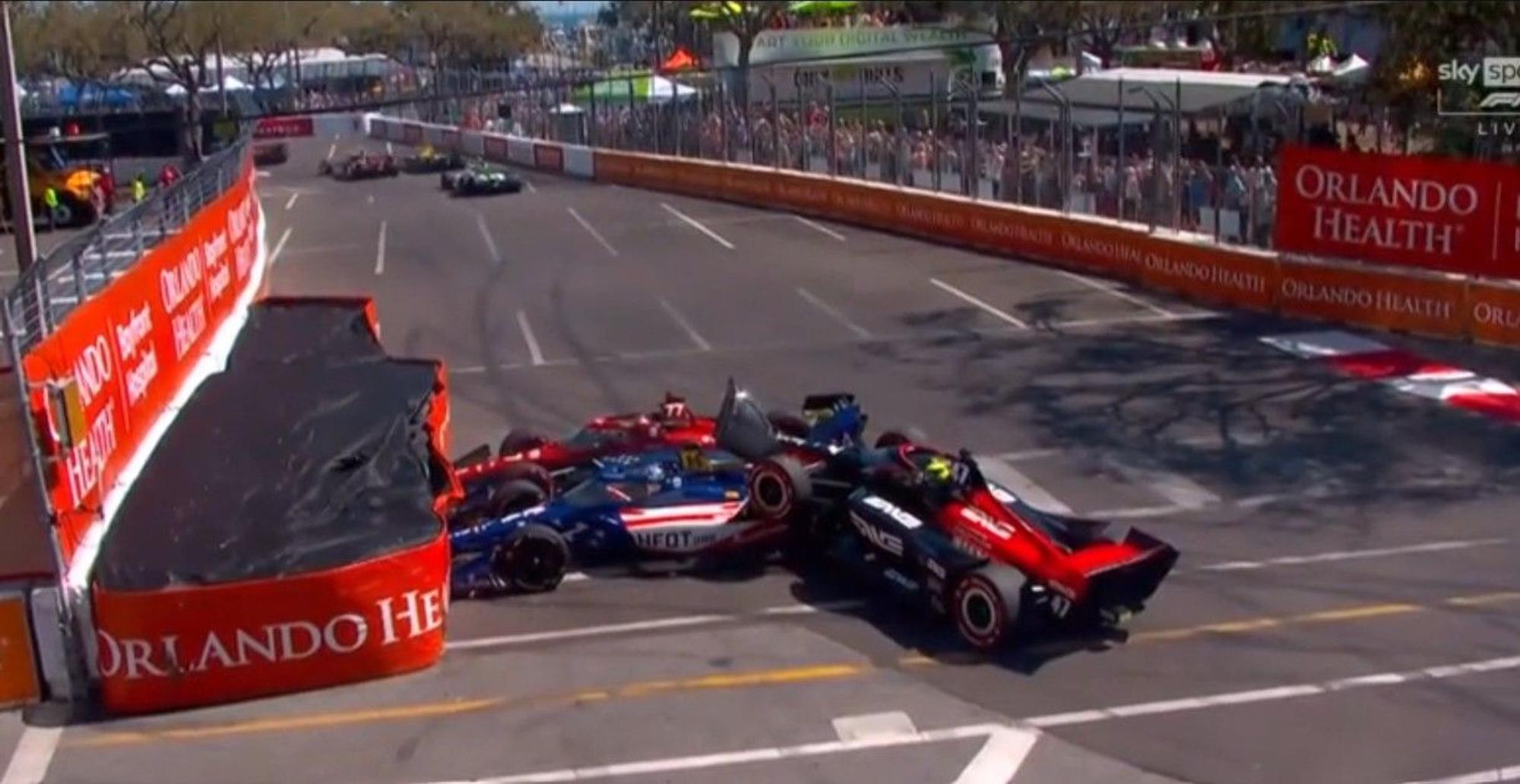 Mick Schumacher ist in einem Rennen in einen Unfall verwickelt.
