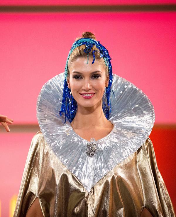 Delta Goodrem zählt neben Kylie Minogue, Tina Arena und Olivia Newton-John zu den größten weiblichen Superstars Australiens. Olivia Newton-John verkörperte sie zudem im Biopic „Hopelessly Devoted to You“.