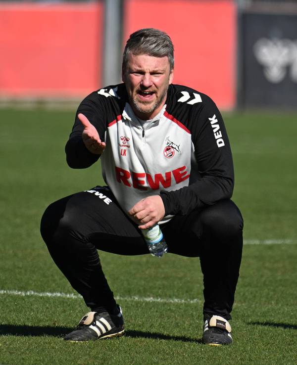 Lukas Kwasniok (1. FC Köln) auf dem Trainingsplatz am Geißbockheim.
