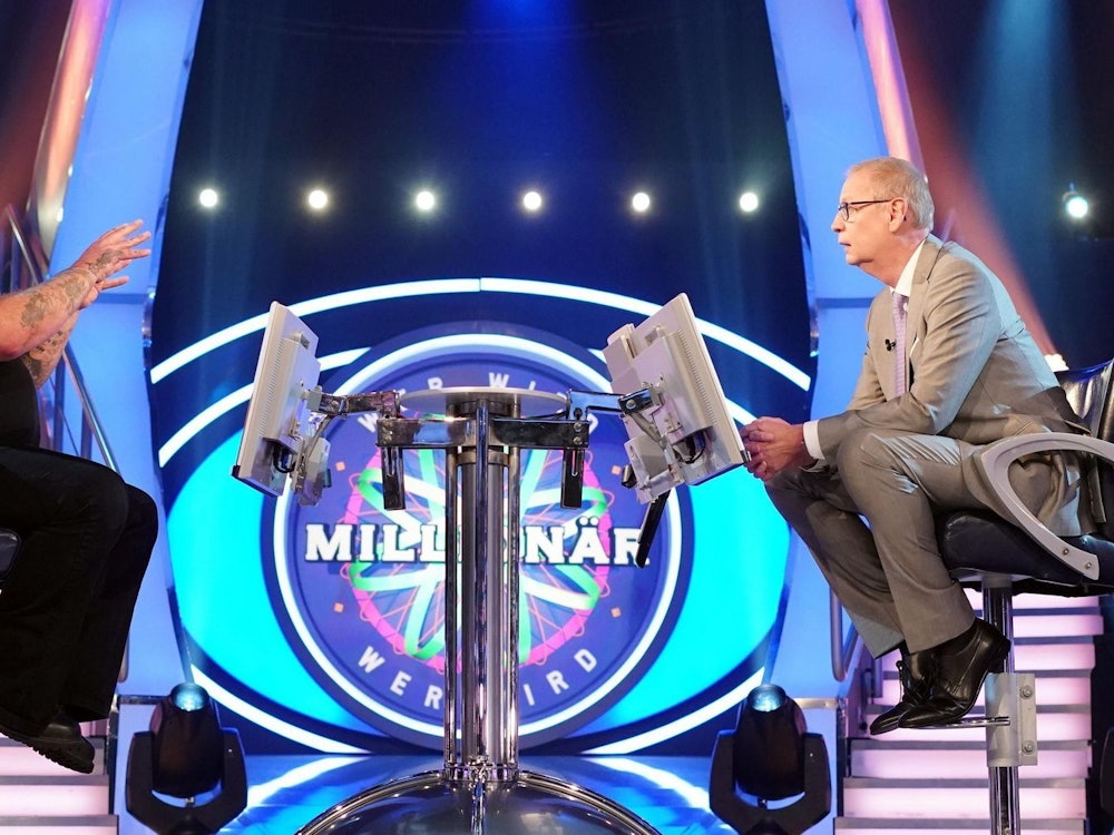 Sascha Christoph-Lubojanski aus Gülzow in Schleswig-Holstein erspielte 64.000 Euro - und erinnerte Günther Jauch an eine verdrängte Kindheitsanekdote. (Bild: RTL / Stefan Gregorowius)