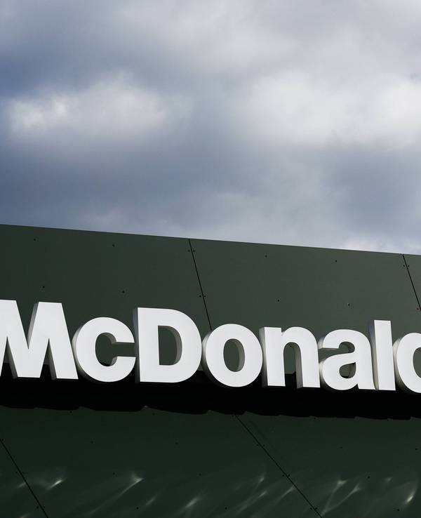 Eine McDonald's-Filiale in Köln wurde am Montagabend überfallen. (Symbolfoto)