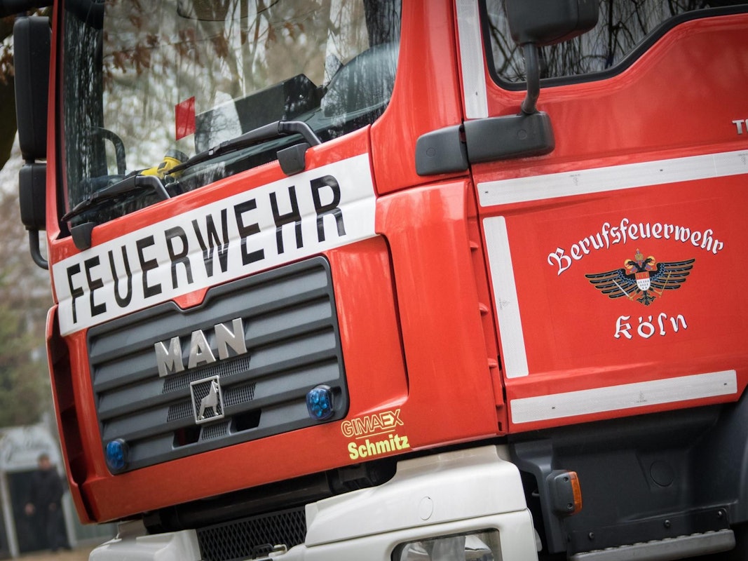 Ein Löschfahrzeug der Kölner Feuerwehr