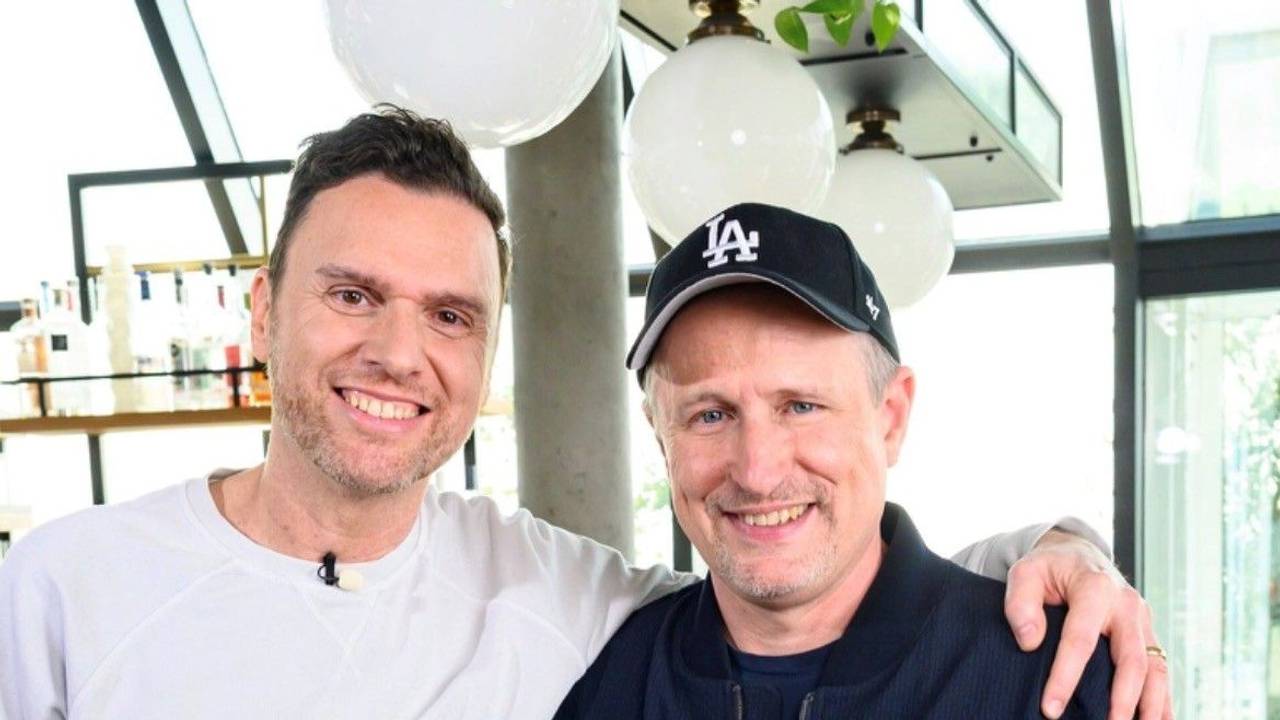 Die 1Live-Moderatoren Olli Briesch und Michael Imhof.