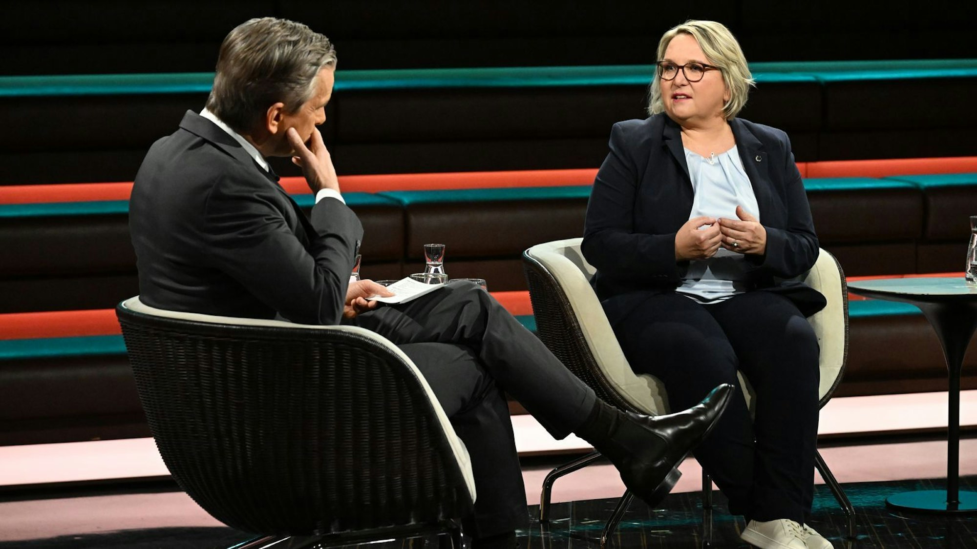 Reservistin Dunja Neukam verriet bei „Markus Lanz“, was sie vom Begriff „Wehrpflicht“ hält. (Bild: Cornelia Lehmann / ZDF)