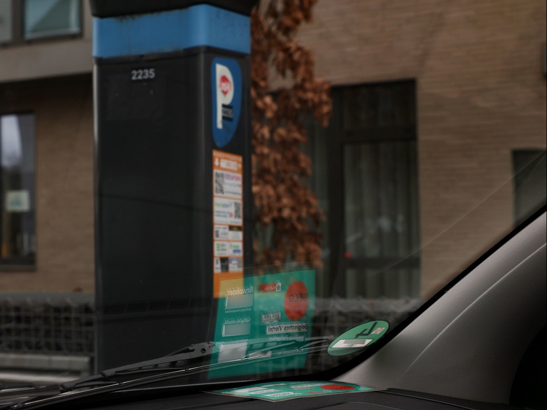Parken mit Anwohnerparkausweis im Belgischen Viertel.