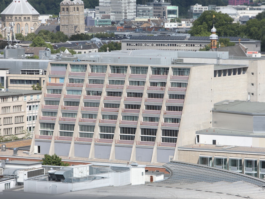 Eine Übersichtsaufnahme auf die Kölner Oper. Foto: Arton Krasniqi