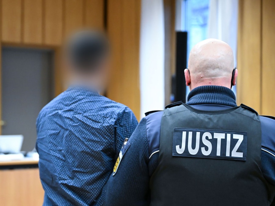 Prozess wegen Fälschung von theoretischen Führerscheinprüfungen