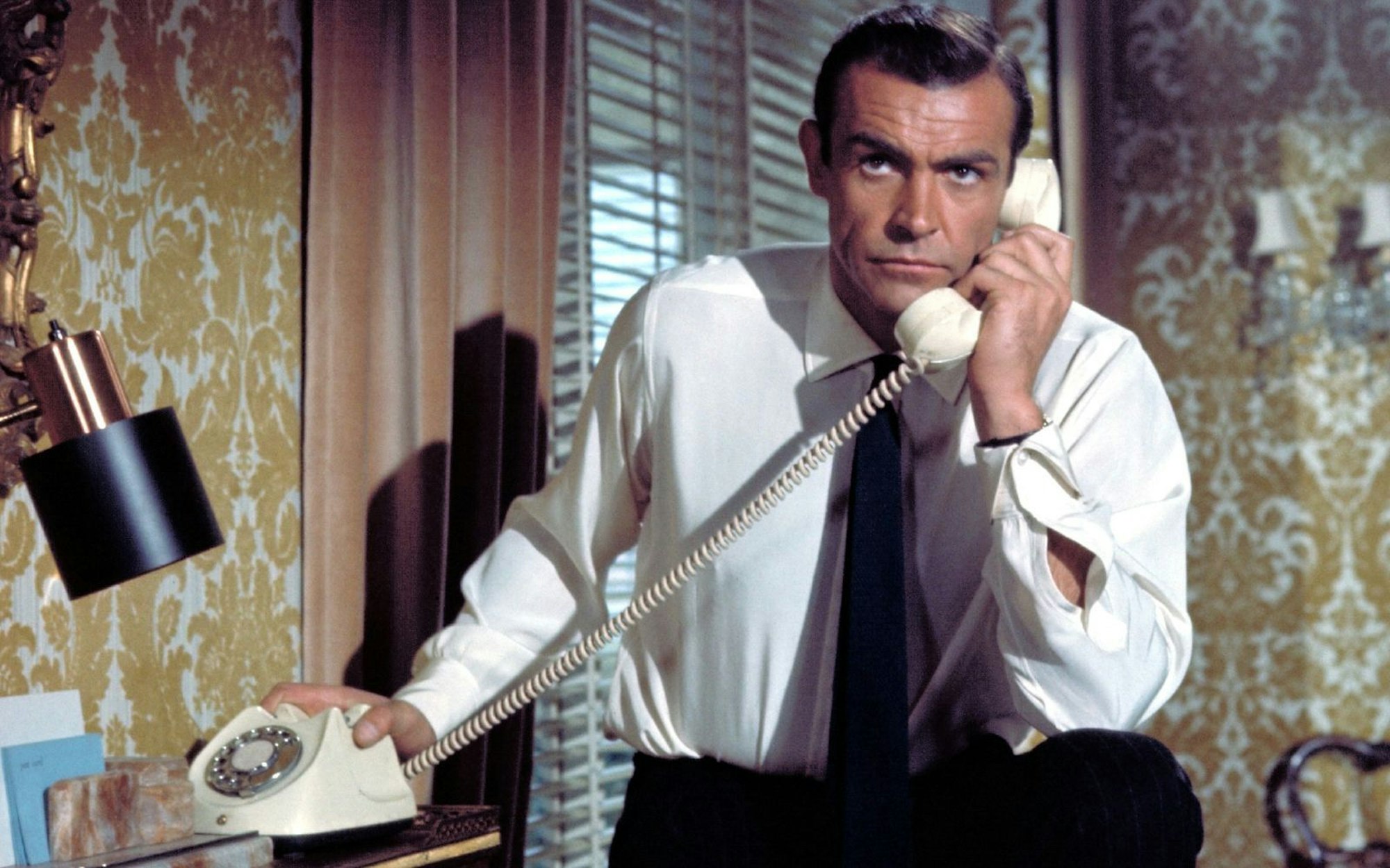 Einer der besten Auftritte von 007: In „“James Bond 007: Liebesgrüße aus Moskau“ spielte Sean Connery zum zweiten mal den britischen Geheimagenten. (Bild: RTL / (c) 1963 Danjaq, LLC and Metro-Goldwyn-Mayer Studios Inc. All Rights Reserved)