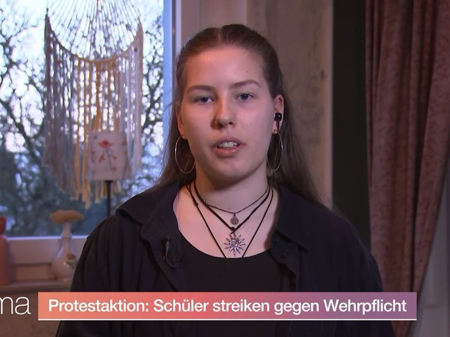 Die Generalsekretärin der Bundesschülerkonferenz, Amy Kirchoff, kritisierte im ZDF-“Morgenmagazin“, dass über den Kopf von Jugendlichen hinweg entschieden werde. (Bild: ZDF)
