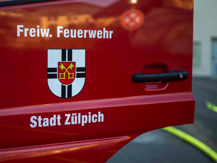 Die Feuerwehr rückt in Zülpich zu einem ganz besonderen Einsatz aus (Symbolbild).