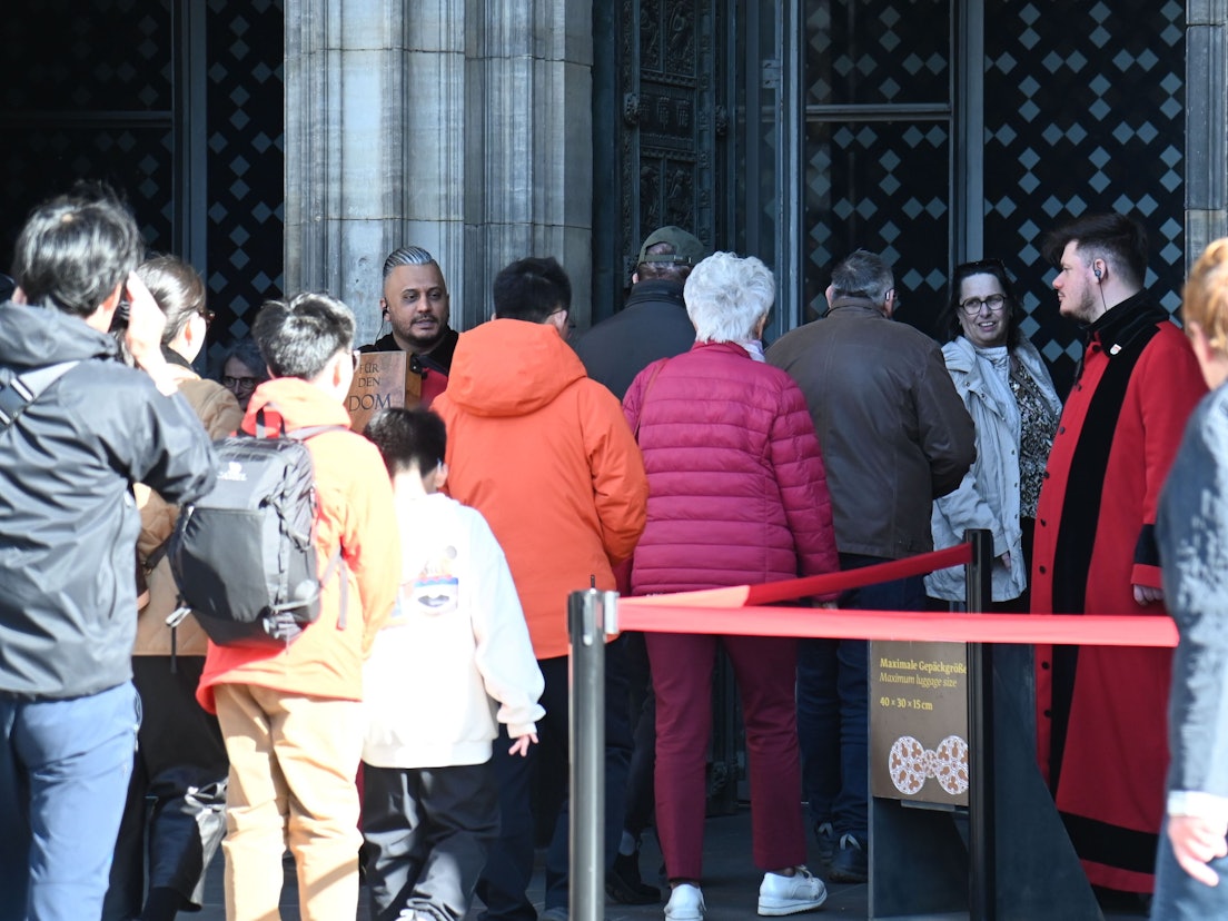 Ein Besuch des Kölner Doms soll bald Eintritt kosten.