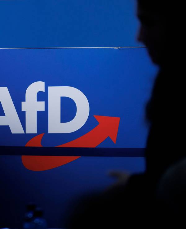 ARCHIV - 28.07.2023, Sachsen-Anhalt, Magdeburg: Parteilogo der AfD (zu dpa: «Wahl-Drama in vier Akten») Foto: Carsten Koall/dpa +++ dpa-Bildfunk +++