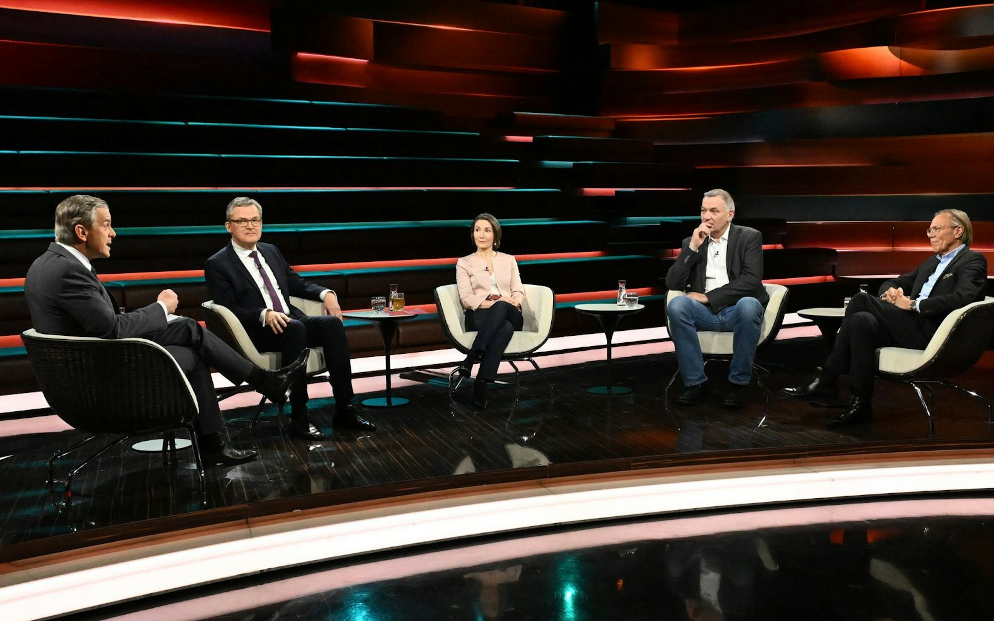 Die Runde bei „Markus Lanz“ beschäftigte am Donnerstagabend unter anderem eine zunehmende Militarisierung Deutschlands. (Bild: ZDF / Markus Hertrich)