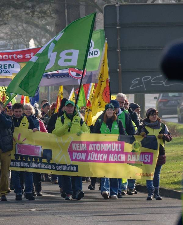 Demonstration gegen geplante Castor-Transporte