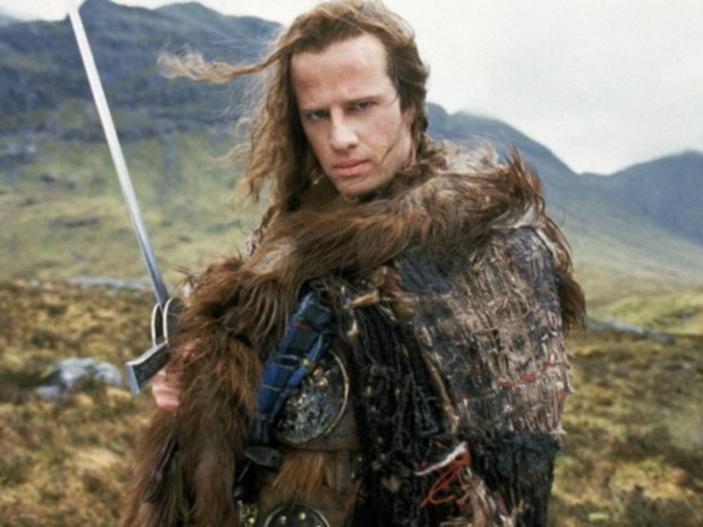 Christopher Lambert wurde mit „Highlander - Es kann nur einen geben“ unsterblich.Das Fantasy-Spektakel kam vor 40 Jahren in die US-Kinos. (Bild: Kinowelt )