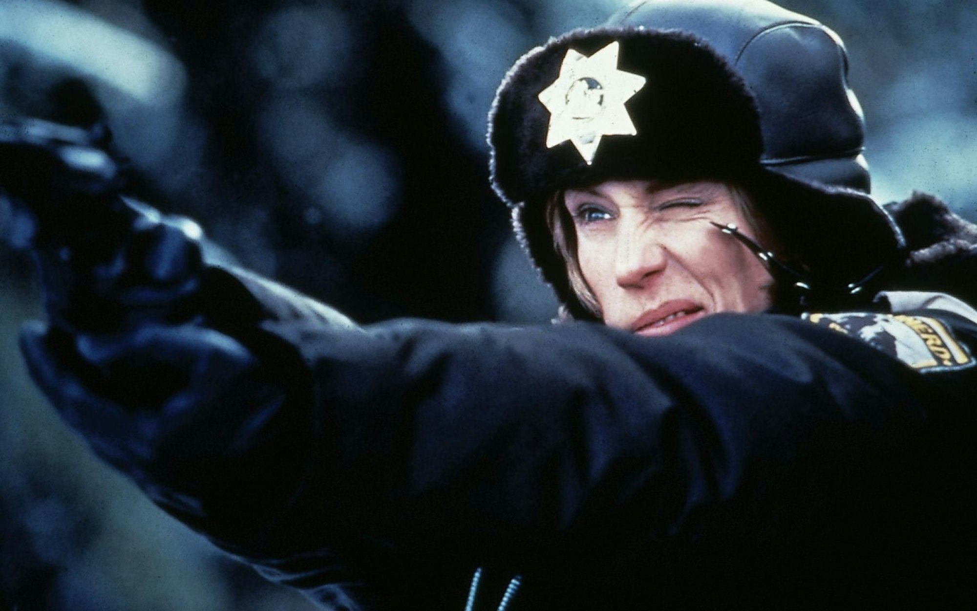 „Fargo: Blutiger Schnee“ ist auch ein Film über Gewalt und Natur. Großartig auch Frances McDormand als Polizistin, die nicht so harmlos ist, wie es den Anschein hat.
(Bild: ZDF / tele - München)