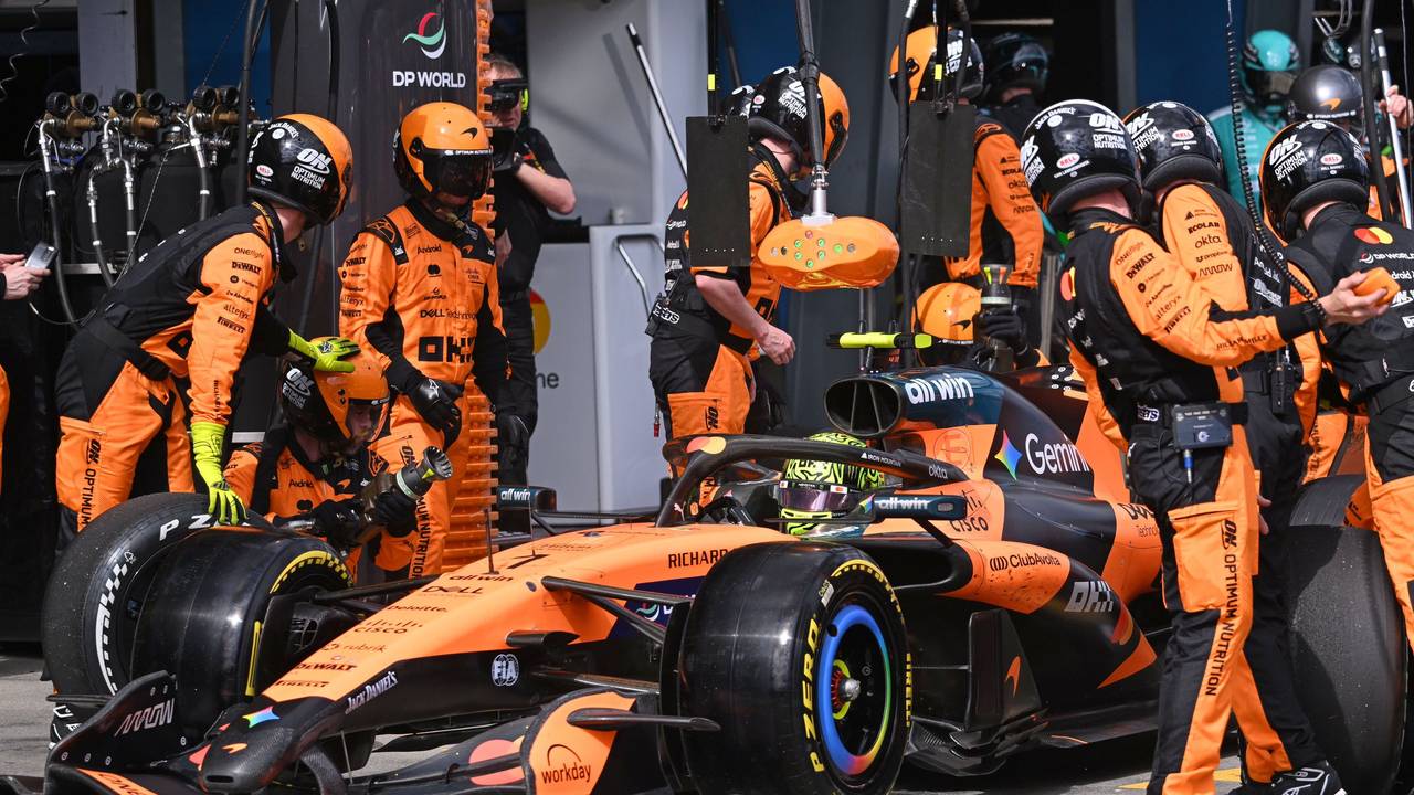 Lando Norris bei der Formel 1 in der Boxengasse.