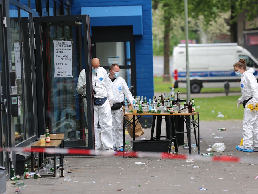 Ermittler suchen Mobiltelefone nach Angriff in Bielefeld