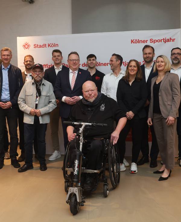 Gruppenfoto bei der Präsentation des Kölner Sportjahrs.