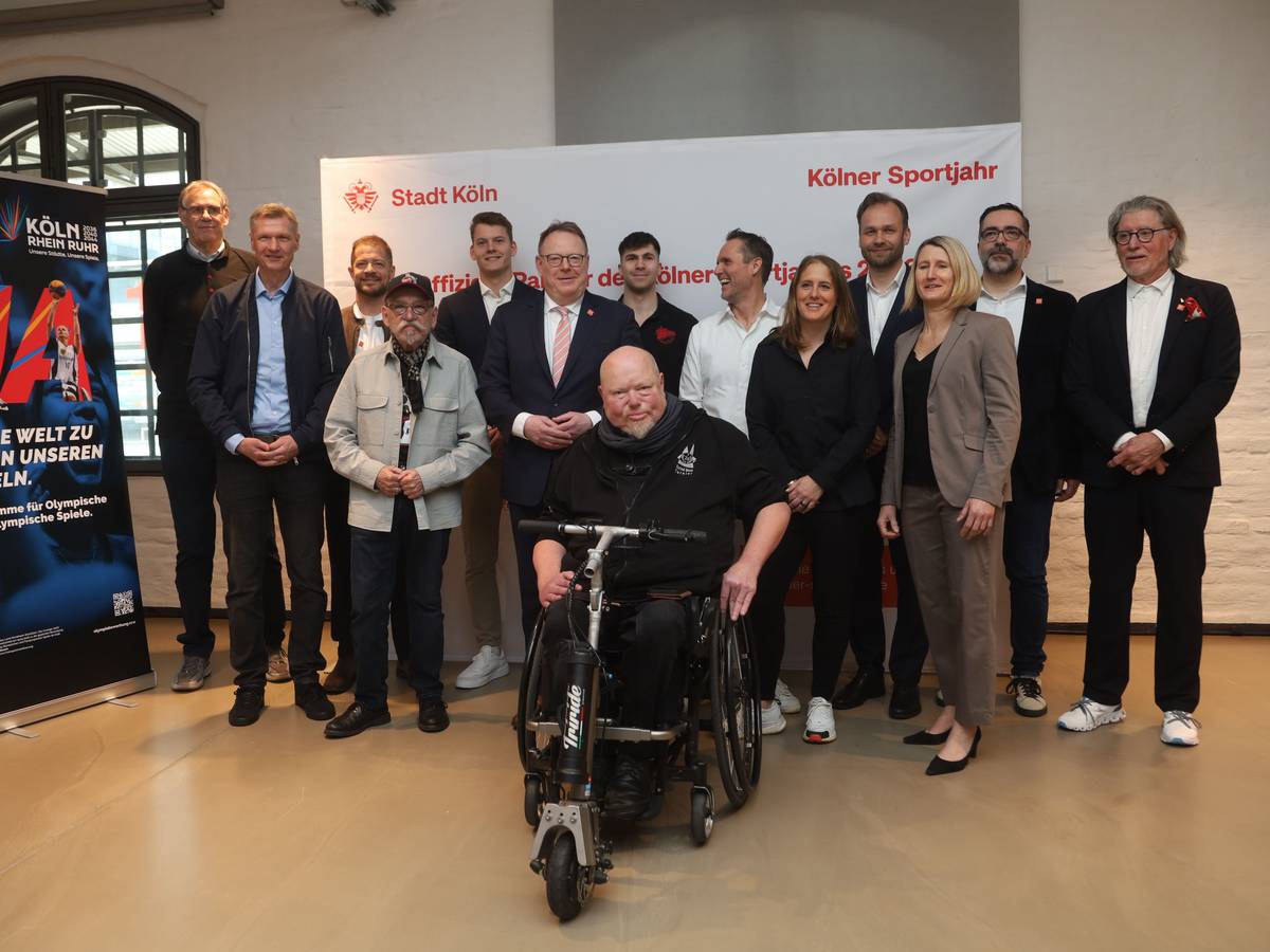 Gruppenfoto bei der Präsentation des Kölner Sportjahrs.