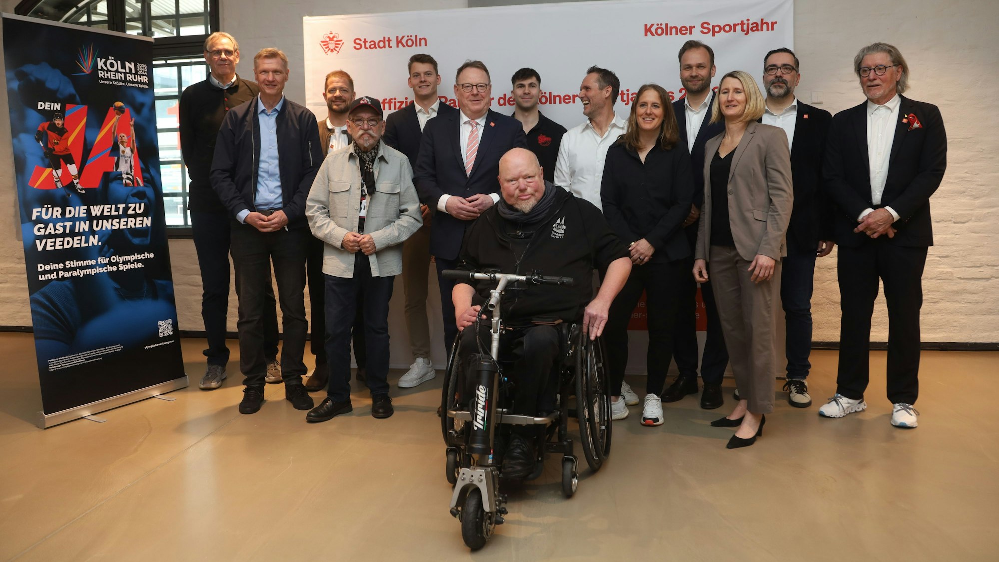Gruppenfoto bei der Präsentation des Kölner Sportjahrs.
