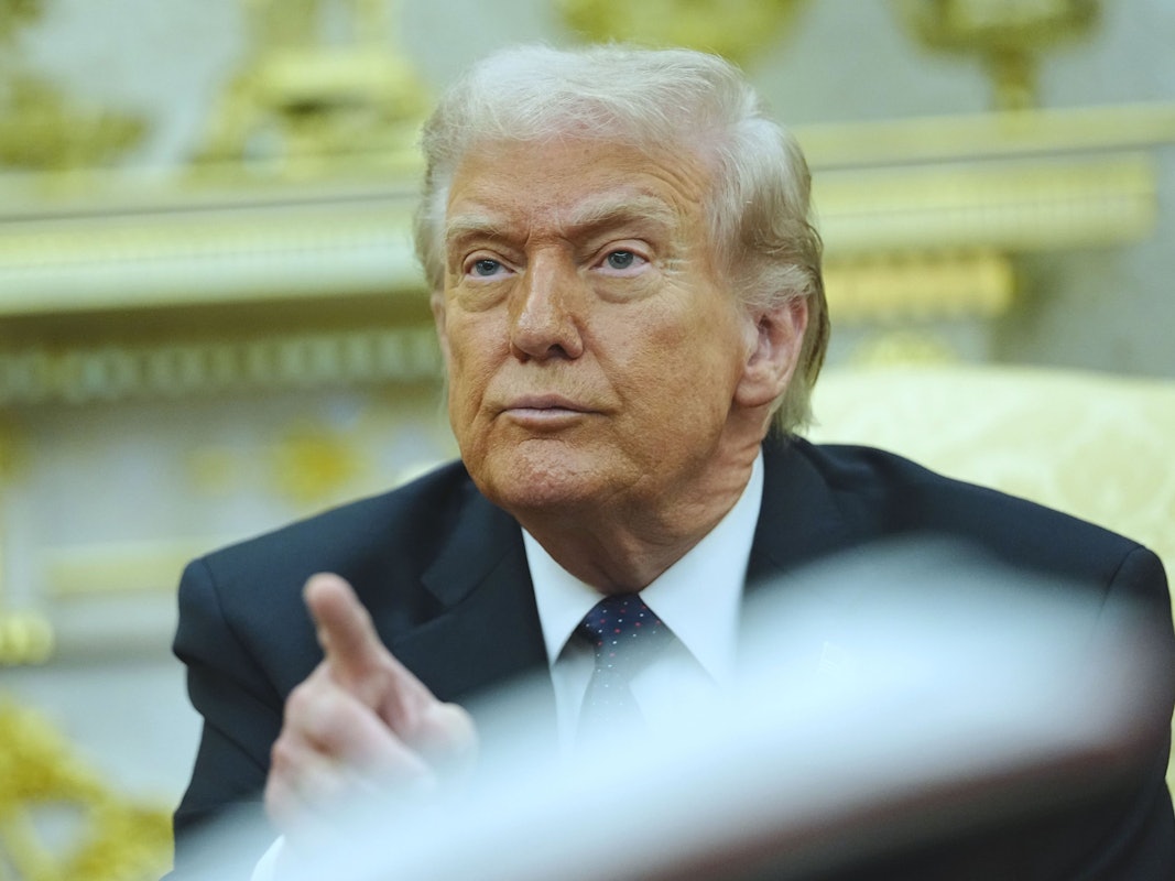 US-Präsident Donald Trump gestikuliert.