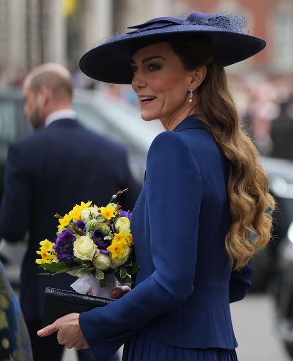 Kate, Prinzessin von Wales, verlässt die Westminster Abbey, nachdem sie an der jährlichen Feier zum Commonwealth Day teilgenommen hat.