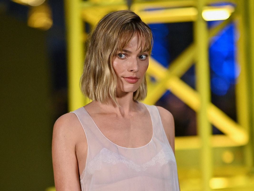 Margot Robbie bei der Paris Fashion Week.