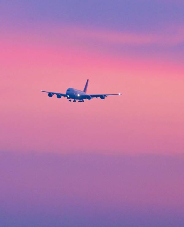 Airbus A380 aus Abu Dhabi landet in München ohne Passagiere