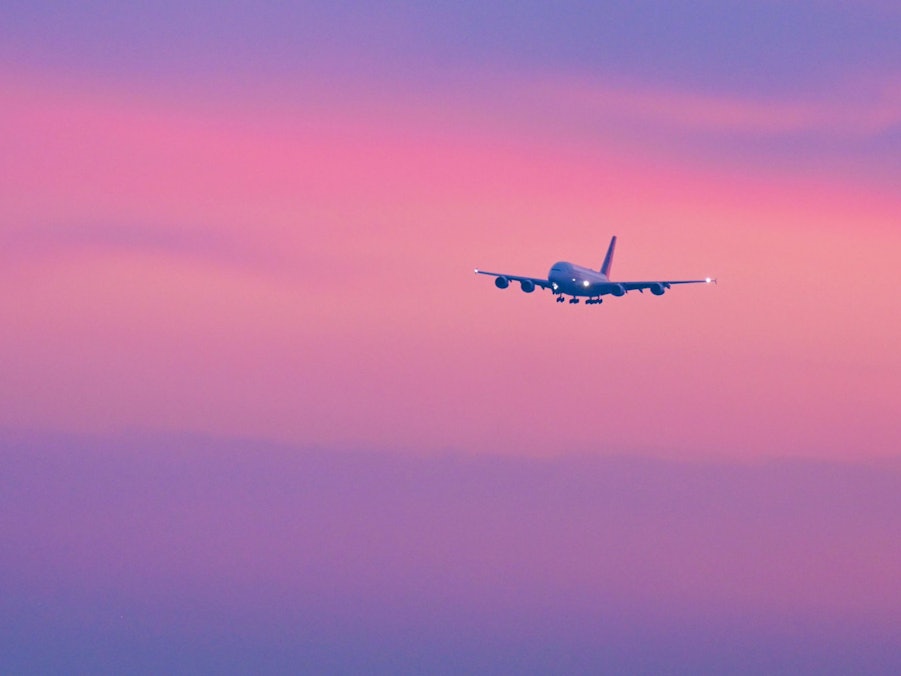 Airbus A380 aus Abu Dhabi landet in München ohne Passagiere