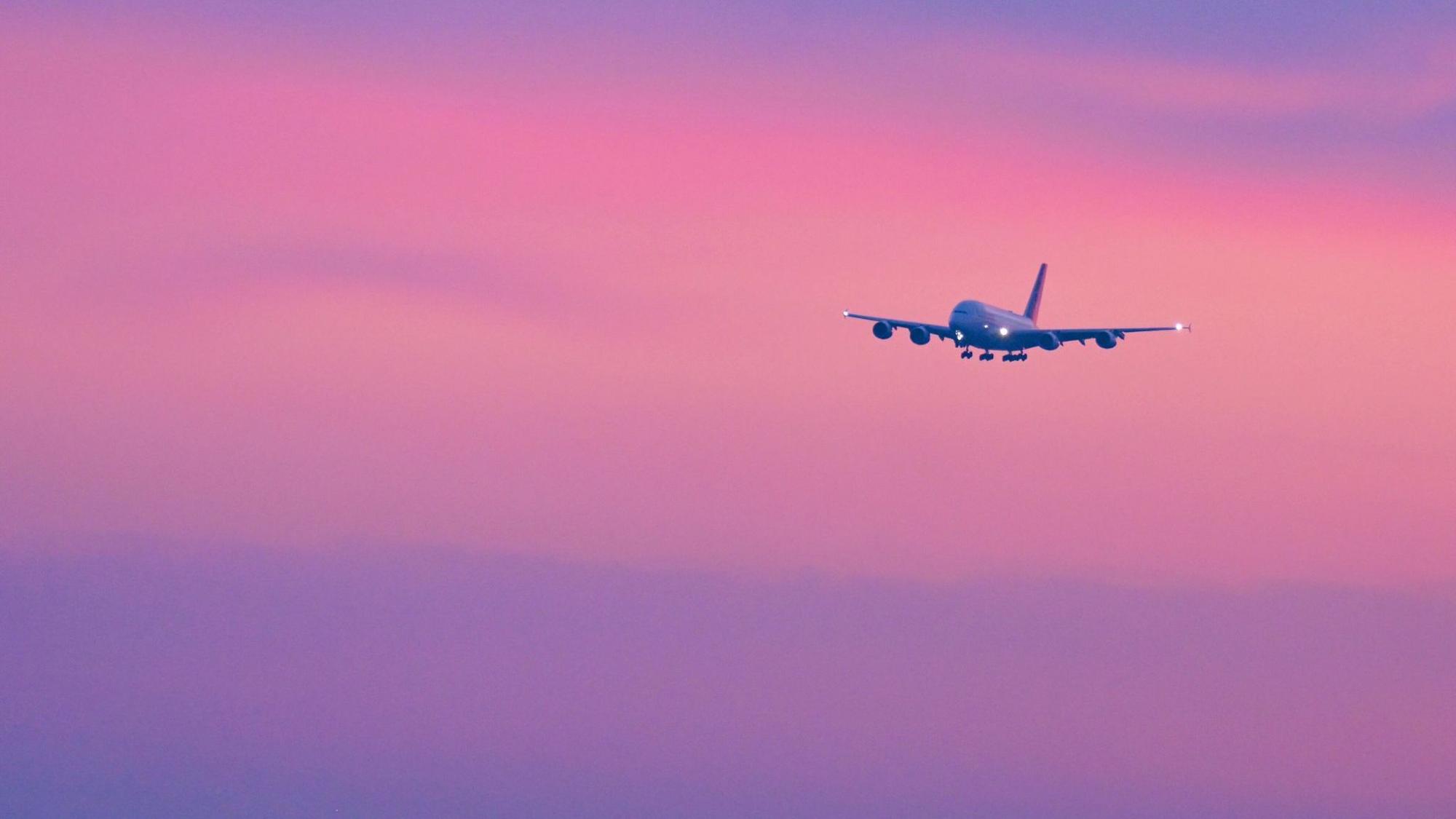 Airbus A380 aus Abu Dhabi landet in München ohne Passagiere
