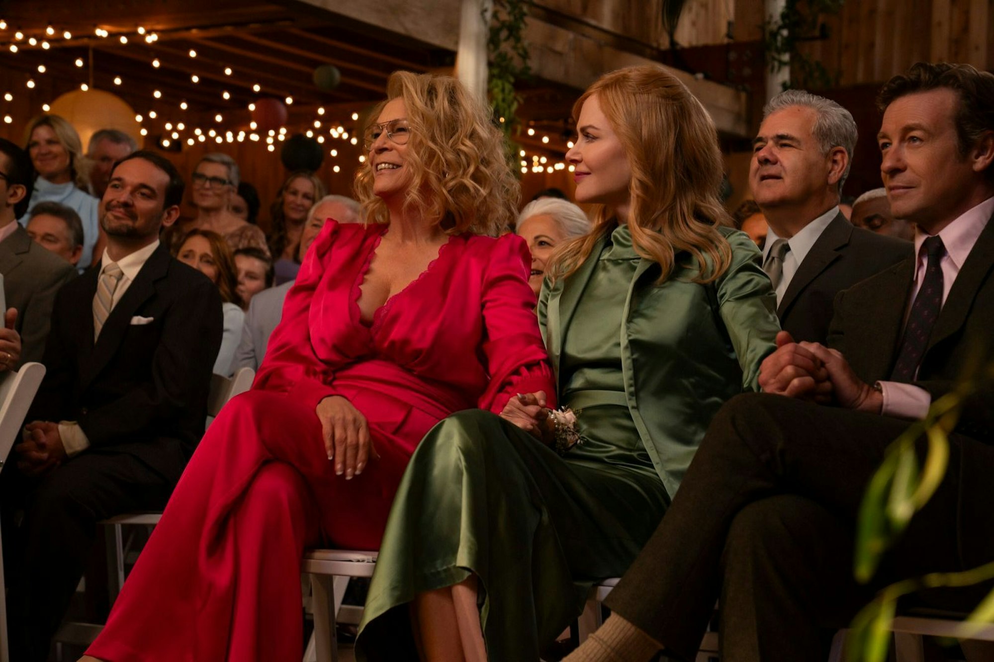 Zwei Schwestern mit einer merkwüridgen Beziehung: Freigeist Dorothy (Jamie Lee Curtis, links) und die kühle Kay Scarpetta (Nicole Kidman). (Bild: Connie Chornuk / Prime © Amazon Content Services LLC)