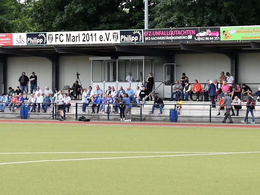 Blick auf die Tribüne beim FC Marl.