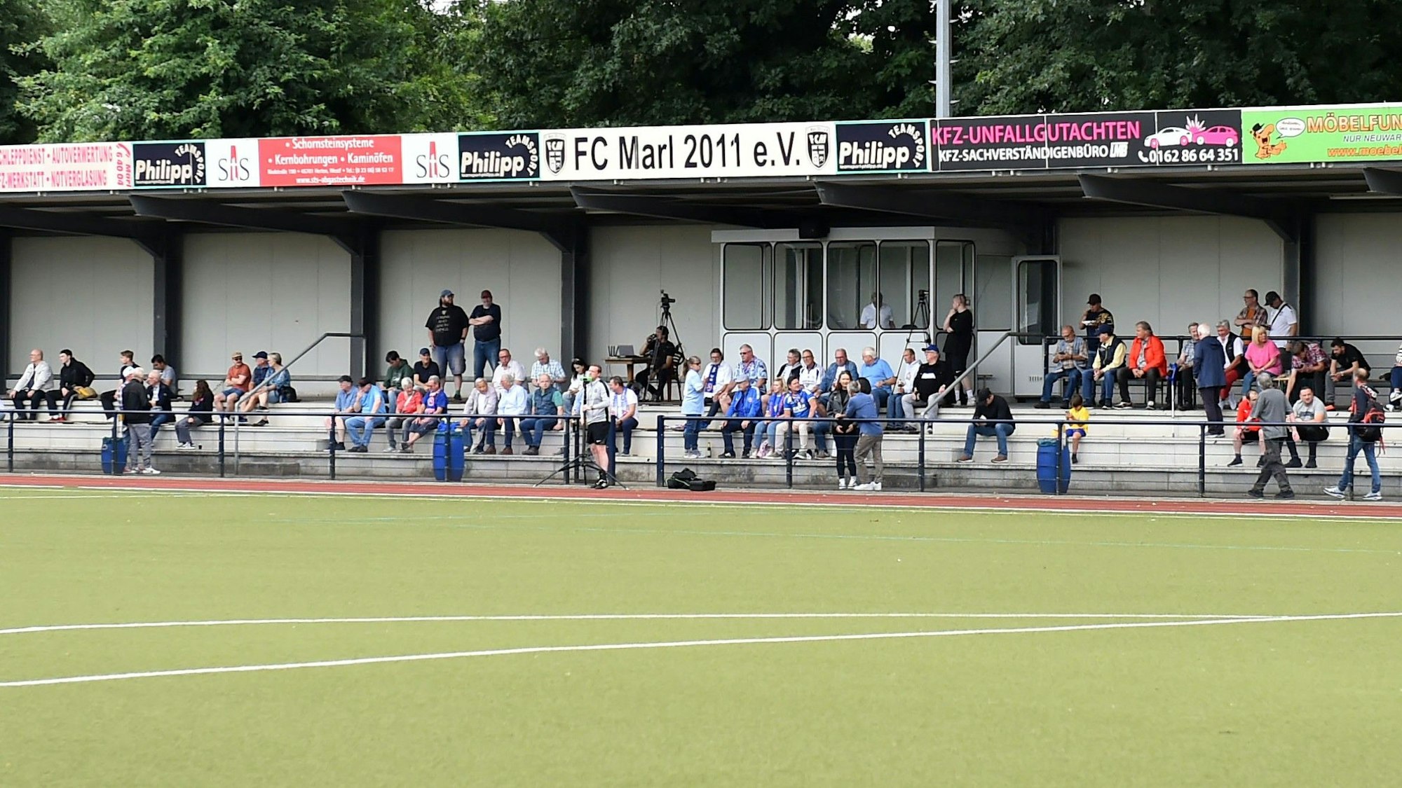 Blick auf die Tribüne beim FC Marl.