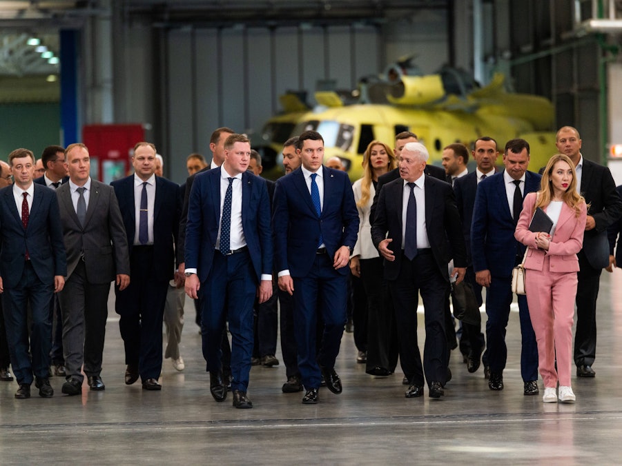 Anton Alikhanov, Nikolay Kolesov und weitere Personen