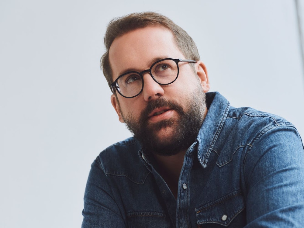 Paul Ronzheimer und sein Reportage-Team fielen auf eine falsche Bürgergeld-Erzählung rein. (Bild: Joyn/Christoph Köstlin)