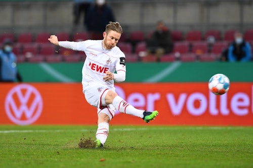 Kainz schießt einen Elfer.