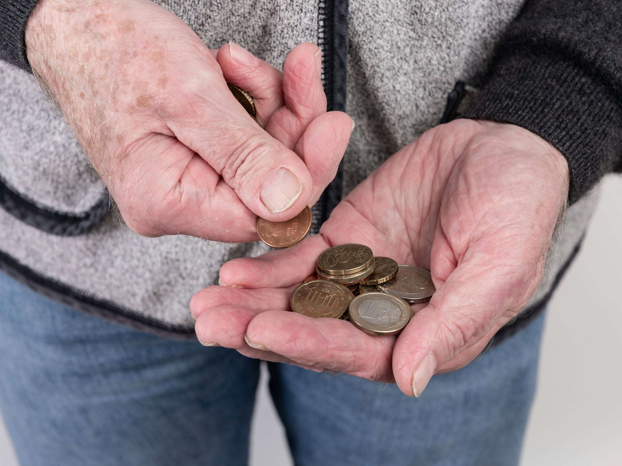 Riester-Renten stehen schon lange in der Kritik. Eine neue Analyse offenbart nun, wie schlecht sie sind.