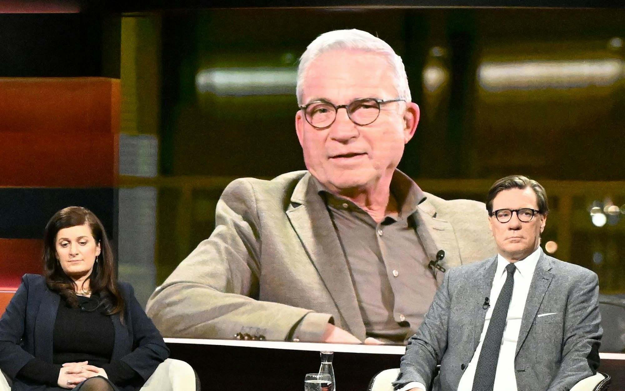 CDU-Innenminister Thomas Strobl (Mitte) kritisierte bei „Markus Lanz“, dass es eine „Kampagne“ der Grünen gegen den CDU-Spitzenkandidaten Manuel Hagel gegeben habe. (Bild: ZDF / Cornelia Lehmann)