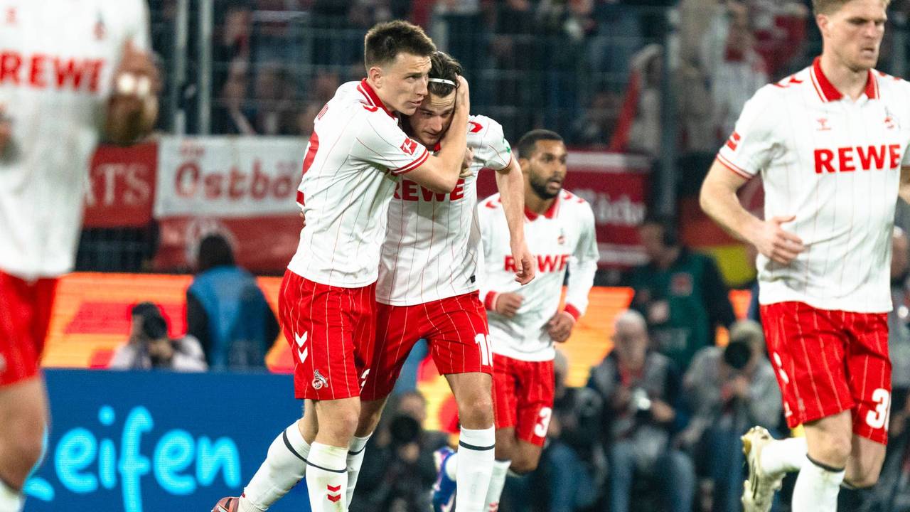 Torjubel beim 1. FC Köln mit Jakub Kaminski und Kristoffer Lund.