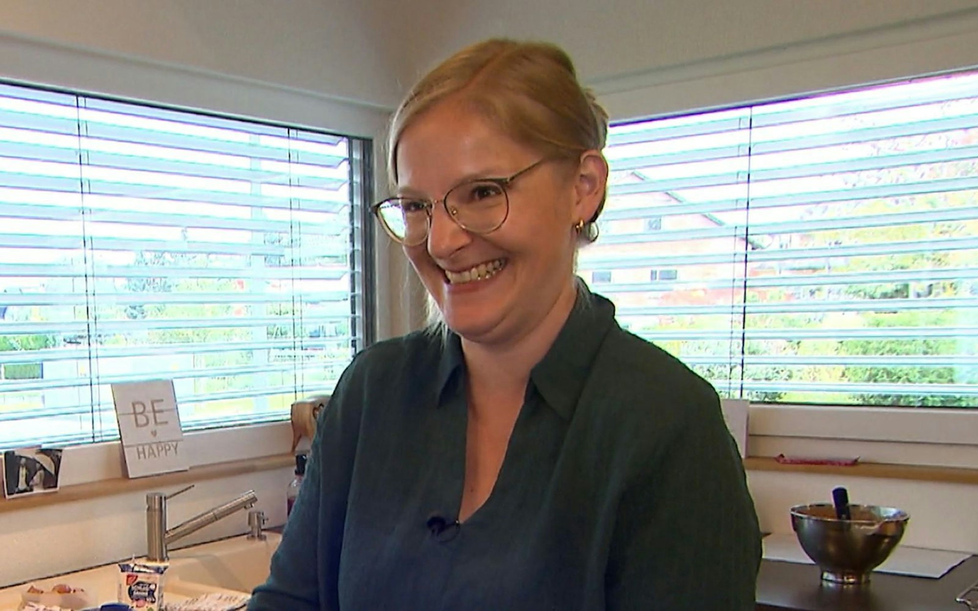 In puncto Kochkunst wird Carina (36) von ihrem Mann stark unterschätzt. (Bild: RTL)