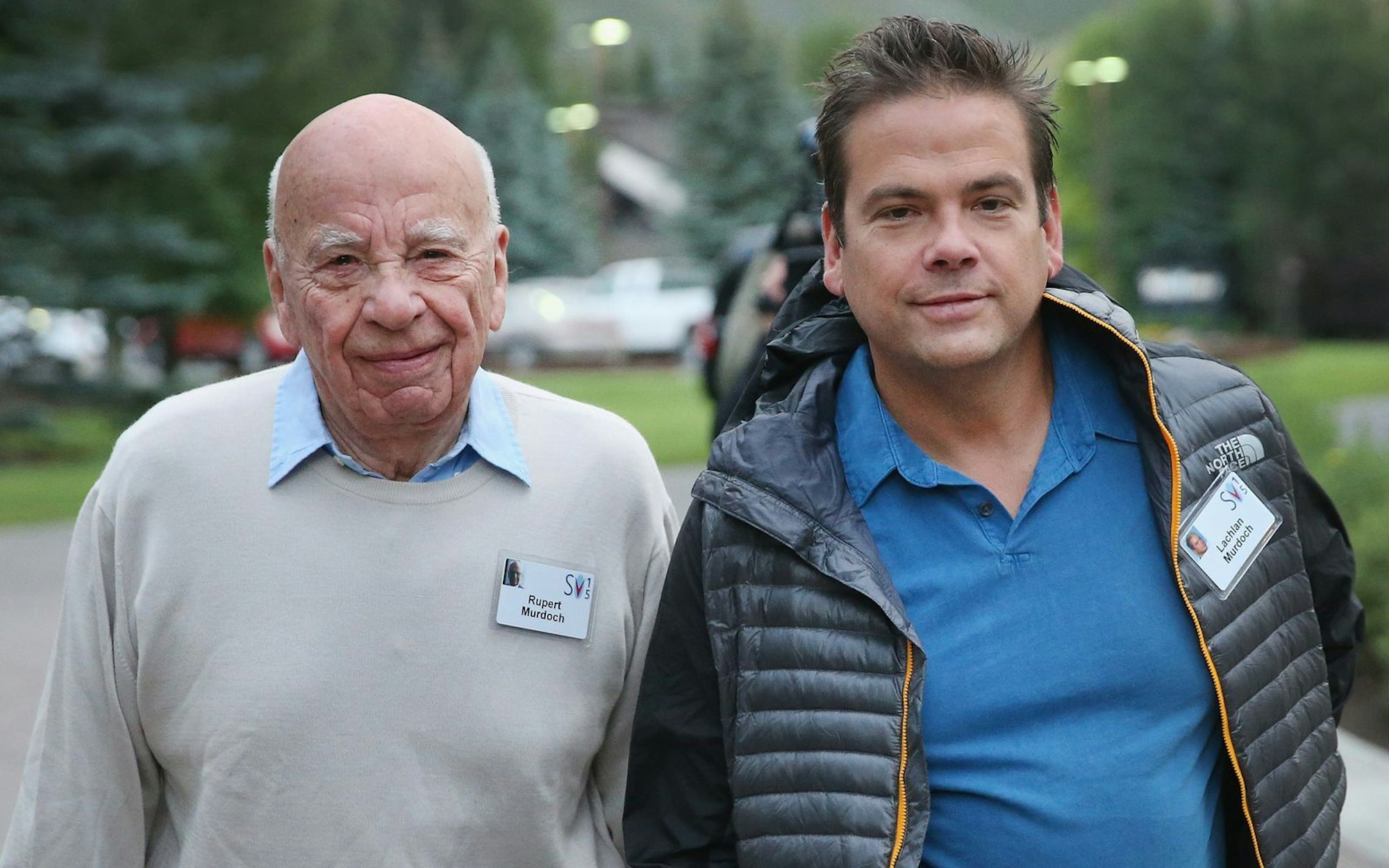 Sein ältester Sohn Lachlan Murdoch (rechts) ist Rupert Murdochs Nachfolger bei seinen Unternehmen Fox Corporationen und News Corp. (Bild: Scott Olson/Getty Images)
