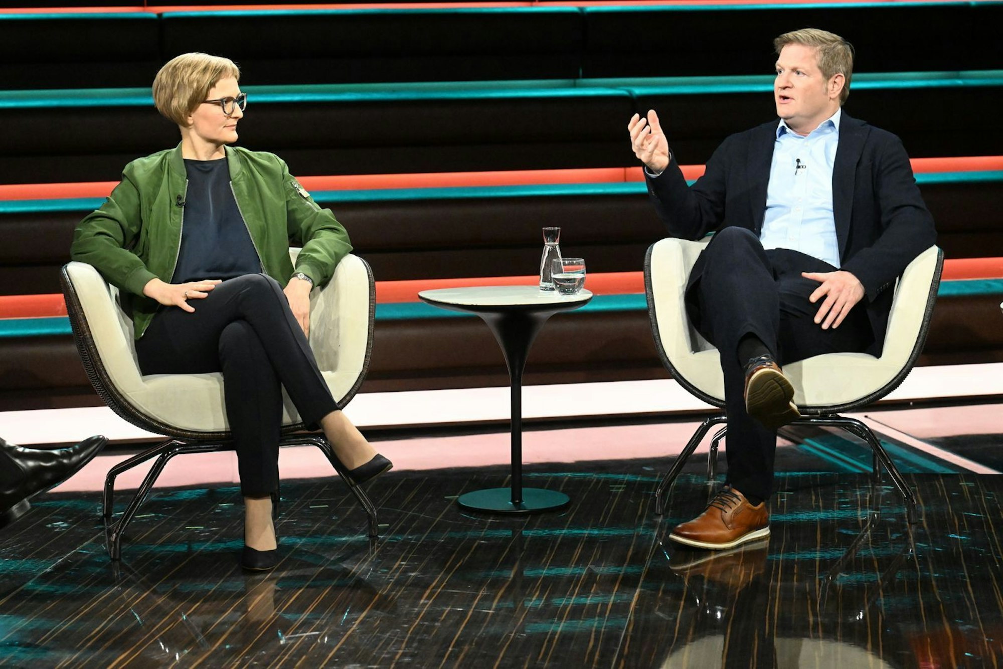 Journalist Michael Bröcker erklärte, dass Özdemir einen „maximal“ freiheitlichen Wahlkampf bestritten habe. (Bild: ZDF / Cornelia Lehmann)