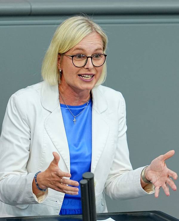 Sport-Staatsministerin Christiane Schenderlein