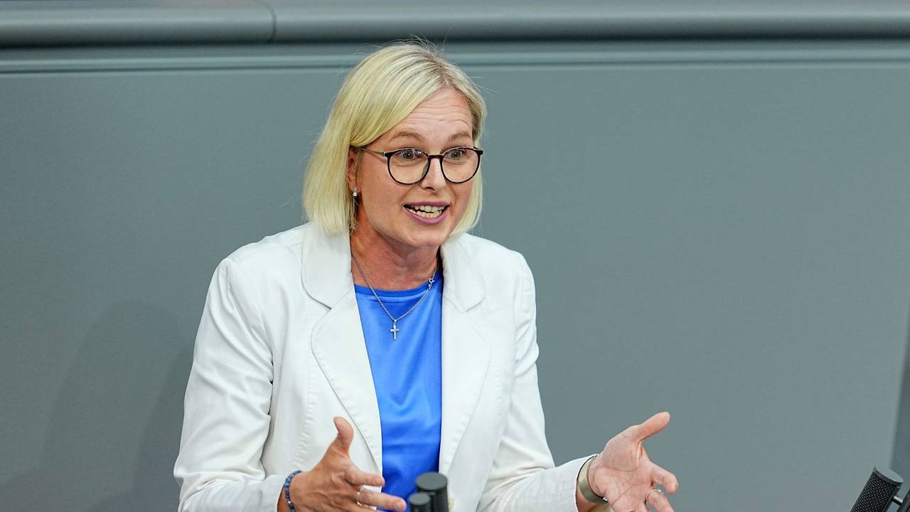 Sport-Staatsministerin Christiane Schenderlein