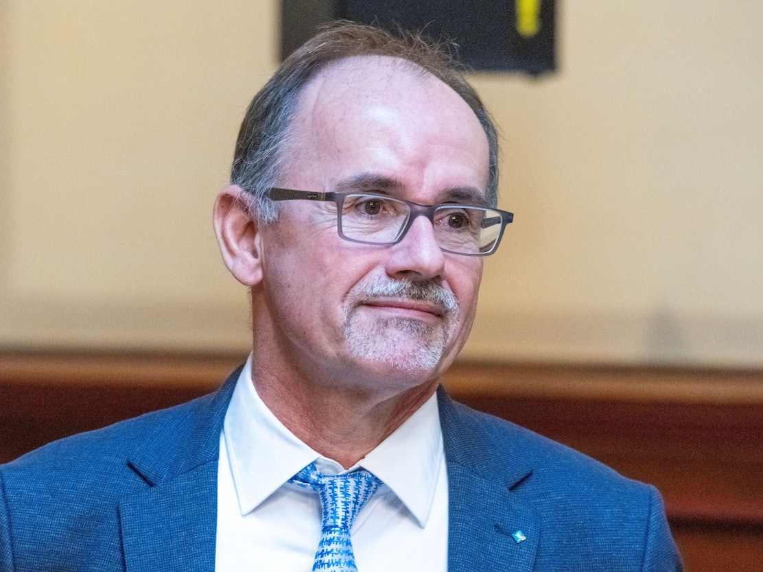 Mecklenburg-Vorpommerns Wirtschaftsminister Wolfgang Blank wurde bei einem Autounfall schwer verletzt.