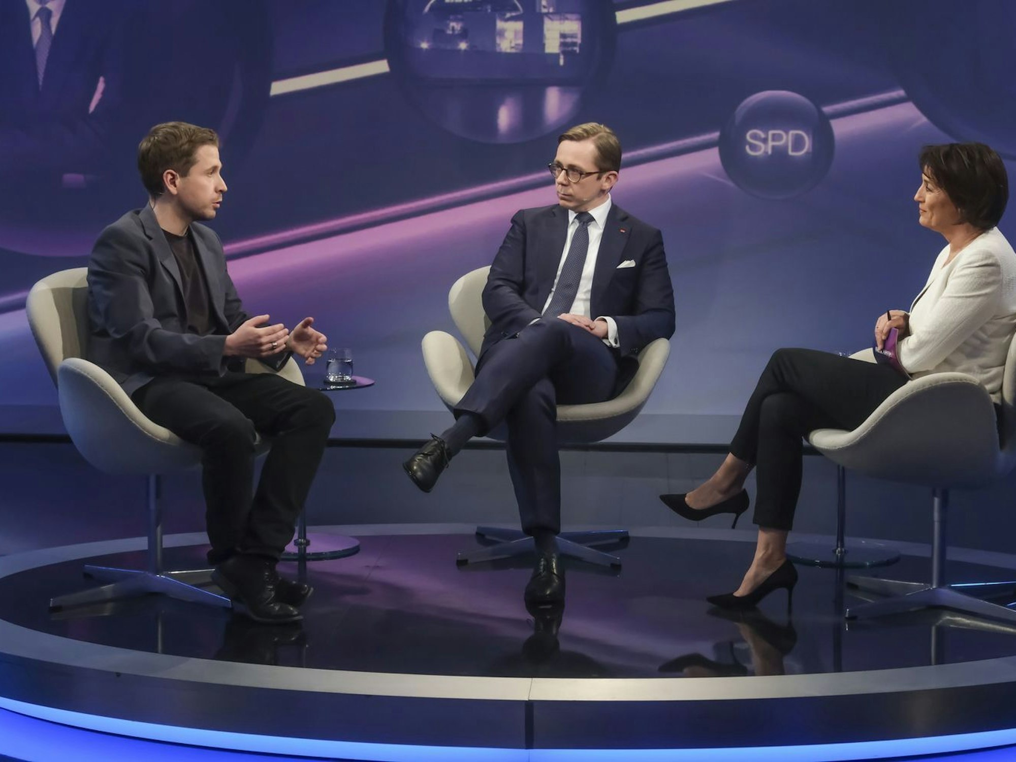 Kevin Kühnert (links) und Philipp Amthor diskutierten bei Sandra Maischberger. (Bild: WDR / Oliver Ziebe)