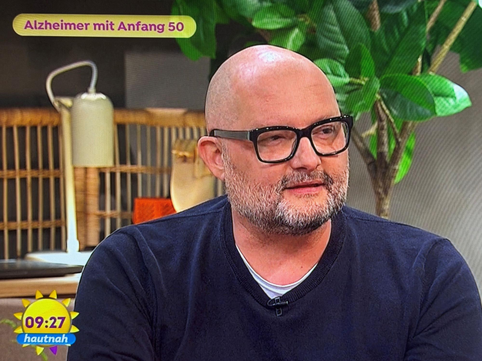 Der ehemalige Sportreporter Jo Failer spricht im Sat.1 Frühstücksfernsehen über seine frühe Alzheimer Demenzerkrankung