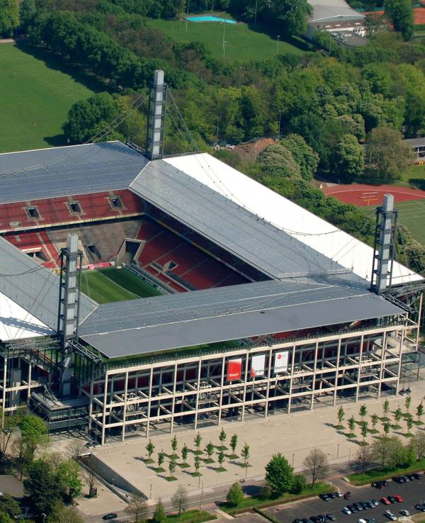 Blick auf das Rhein-Energie-Stadion