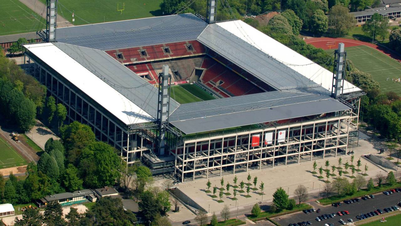 Blick auf das Rhein-Energie-Stadion